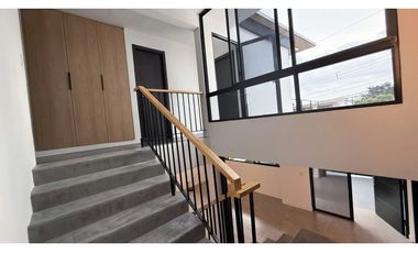 Venta de casa en Miraflores, Betania. VC