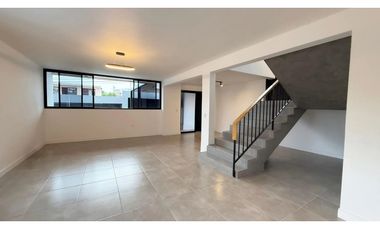 Venta de casa en Miraflores, Betania. VC