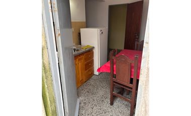 ALQUILER ANUAL Dpto. Dos ambientes Amoblado- gas natural!