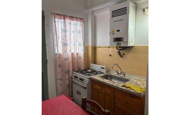ALQUILER ANUAL Dpto. Dos ambientes Amoblado- gas natural!