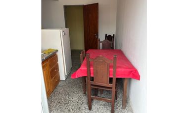 ALQUILER ANUAL Dpto. Dos ambientes Amoblado- gas natural!