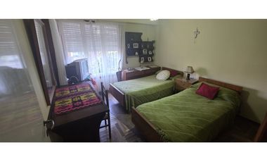 CHALET DE 4 AMB EXCELENTE UBICACION