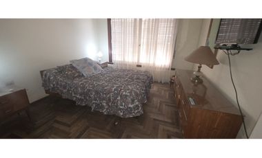 CHALET DE 4 AMB EXCELENTE UBICACION
