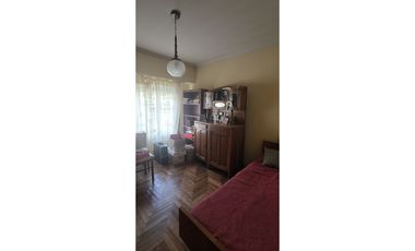 CHALET DE 4 AMB EXCELENTE UBICACION