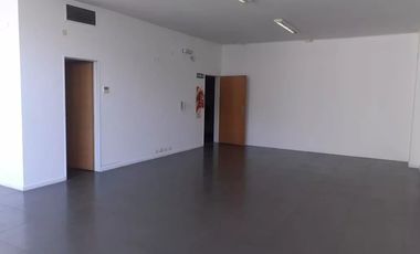 ALQUILER OFICINA COMERCIAL EN EDIFIO DE CATEGORIA EN RAMOS MEJIA
