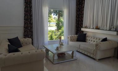 VENTA EXCELENTE CASA 9 AMB, PILETA Y COCHERA EN BARRIO CERRADO - TRISTAN SUAREZ