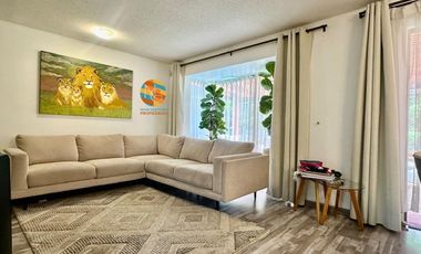 CASA DE 2 PISOS, EN VENTA,  3D+2B+ PISCINA, LA FLORIDA.