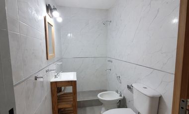 Alquiler Lanús Ph Patio Reciclado S/Expensas