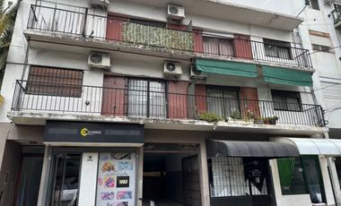 VENTA COCHERA PB. OLIVOS. METROS AV. MAIPU.