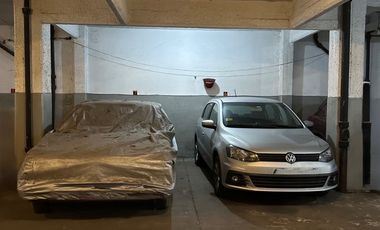 VENTA COCHERA PB. OLIVOS. METROS AV. MAIPU.