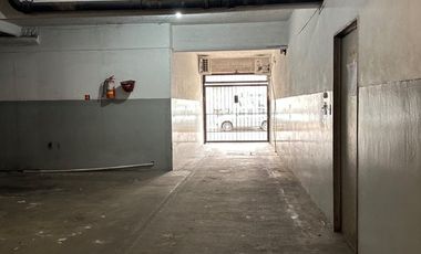 VENTA COCHERA PB. OLIVOS. METROS AV. MAIPU.