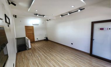 Local comercial en arriendo en VITACURA