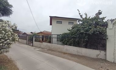 Casa en Venta en ALTAMAR / LO ERRÁZURIZ con 2 Propiedades