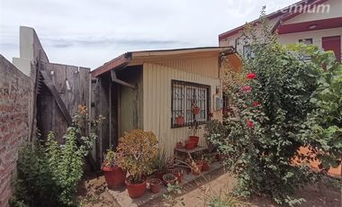 Casa en Venta en ALTAMAR / LO ERRÁZURIZ con 2 Propiedades