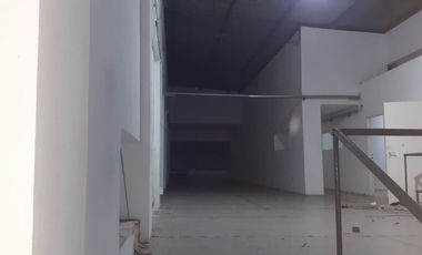 ALQUILER LOCAL COMERCIAL/ DEPOSITO. Moreno 1721