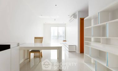 1-BR Condo at Circle Condominium near MRT Phetchaburi