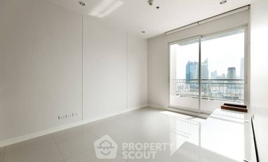 1-BR Condo at Circle Condominium near MRT Phetchaburi