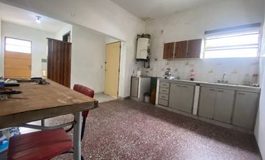 VTA CASA IDEAL PARA 2 FAMILIAS MONTE CHINGOLO