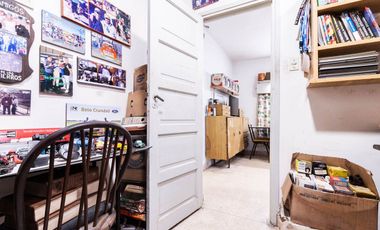 Casa a refaccionar en esq, V Dominico. OPORTUNIDAD