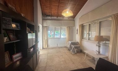 VENTA CASA 3 AMBIENTES A RECICLAR MIRAMAR