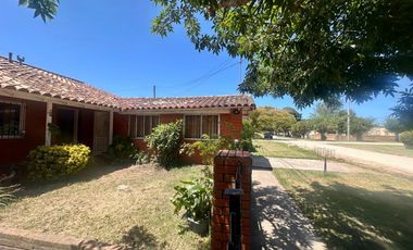 VENTA CASA 3 AMBIENTES A RECICLAR MIRAMAR