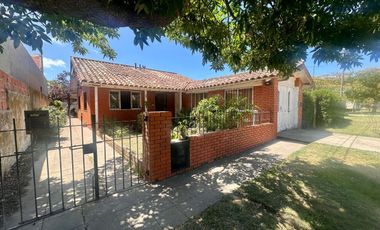 VENTA CASA 3 AMBIENTES A RECICLAR MIRAMAR