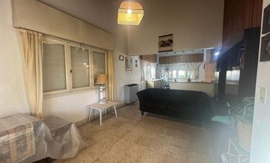 VENTA CASA 3 AMBIENTES A RECICLAR MIRAMAR