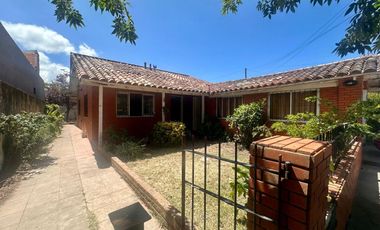 VENTA CASA 3 AMBIENTES A RECICLAR MIRAMAR