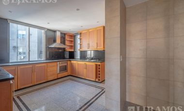 Edificio Kavangh. Alquiler sin muebles.