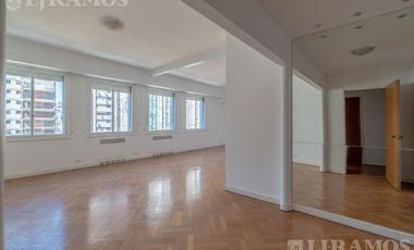 Edificio Kavangh. Alquiler sin muebles.