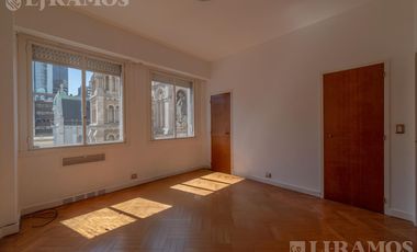 Edificio Kavangh. Alquiler sin muebles.