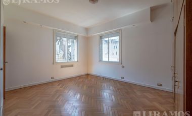 Edificio Kavangh. Alquiler sin muebles.