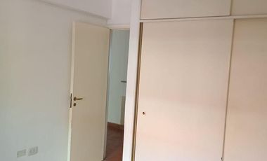 USO COMERCIAL - POLICONSULTORIO - A CUADRAS DE ESTACION DE TREN