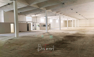 Se renta bodega con oficinas en La Libertad