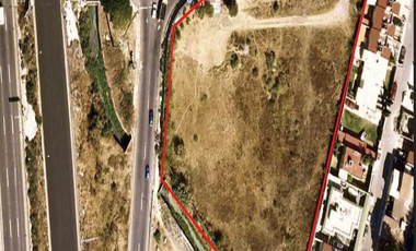 Renta de terreno comercial en Camino Real
