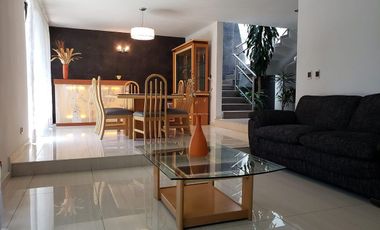 CASA EN VENTA CON ALBERCA COL.LA NORIA