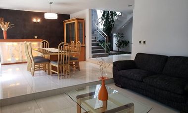 CASA EN VENTA CON ALBERCA COL.LA NORIA