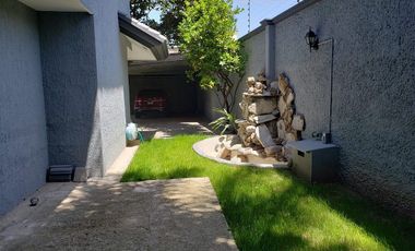 CASA EN VENTA CON ALBERCA COL.LA NORIA