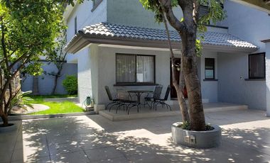 CASA EN VENTA CON ALBERCA COL.LA NORIA