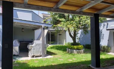 CASA EN VENTA CON ALBERCA COL.LA NORIA
