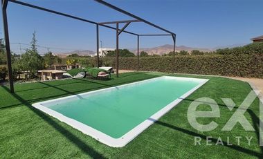 Casa en Venta en Condominio Glof Santa Sara, Batuco