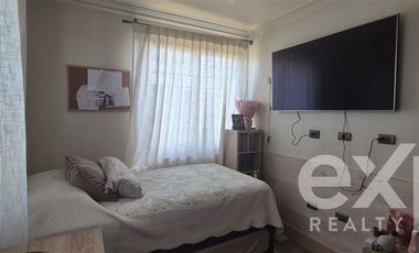 Casa en Venta en Condominio Glof Santa Sara, Batuco