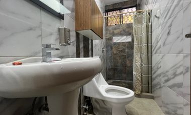 Oportunidad hermosa propiedad en Venta Tres Pisos - Gualaceo