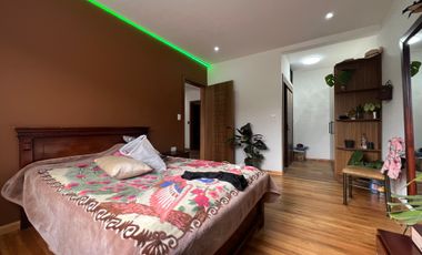 Oportunidad hermosa propiedad en Venta Tres Pisos - Gualaceo