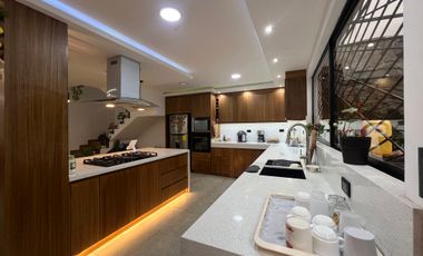 Oportunidad hermosa propiedad en Venta Tres Pisos - Gualaceo