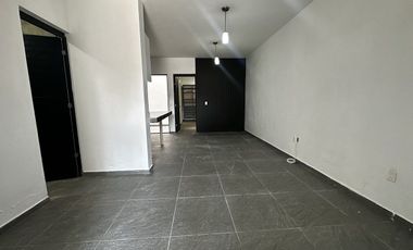 Casa en renta en valle balcones de Santa María