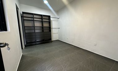 Casa en renta en valle balcones de Santa María