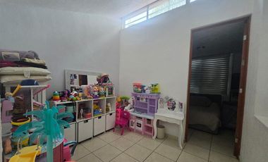 Casa en venta, Fraccionamiento Flores del valle