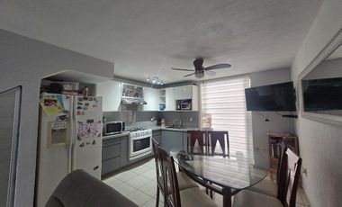 Casa en venta, Fraccionamiento Flores del valle