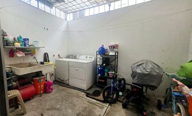 Casa en venta, Fraccionamiento Flores del valle